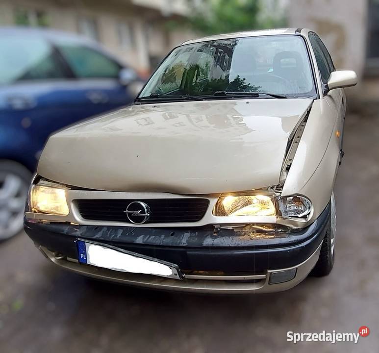 Opel Astra F Classic sedan stłuczce 16 16v Wrocław
