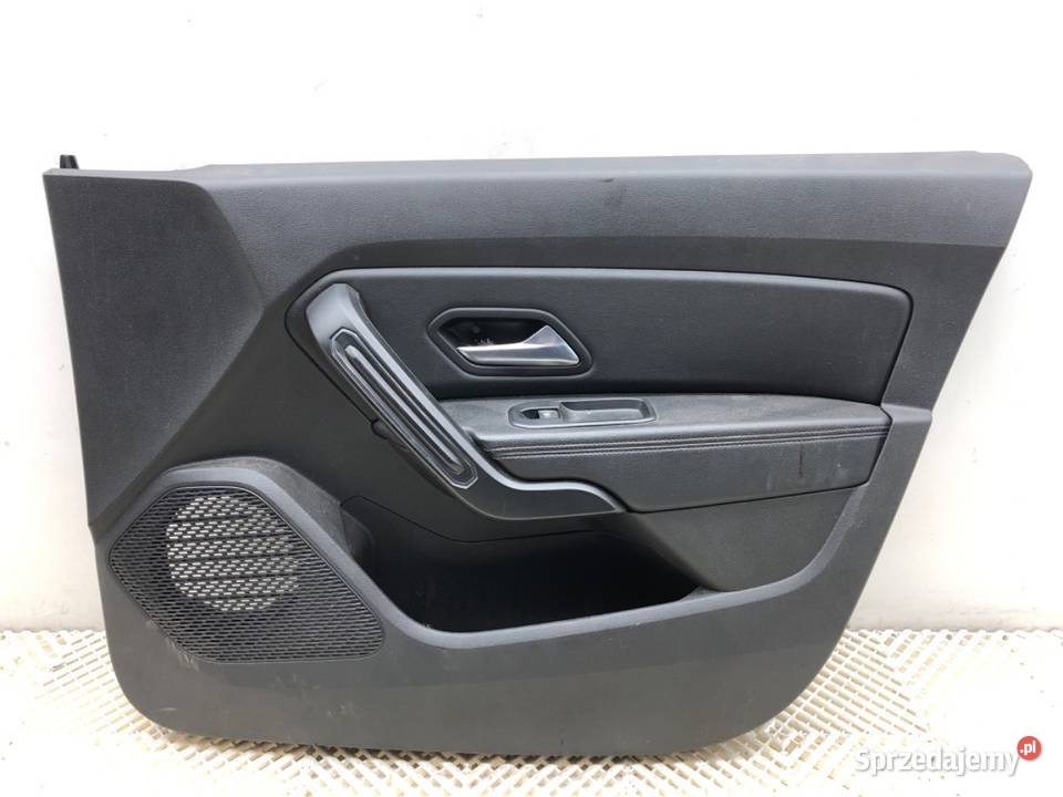 BOCZEK DRZWI PRAWY PRZÓD DACIA DUSTER SUV