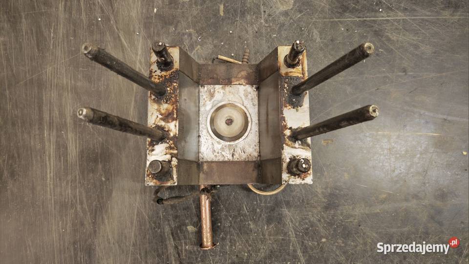 Forma wtryskowa na kubek dziecka i sitko na kran Gdańsk