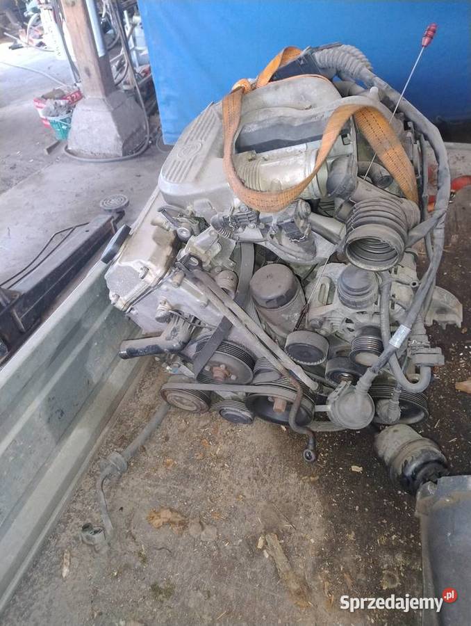 BMW E36 silnik 16 Ostrowiec Świętokrzyski sprzedam
