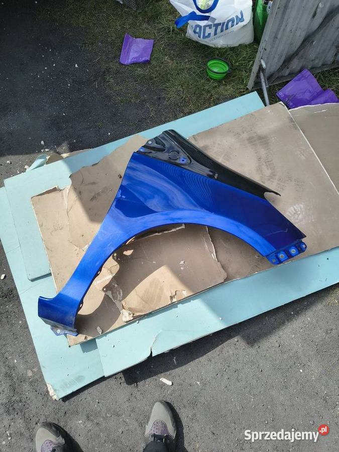 Błotnik Toyota Yaris niebieski prawy małopolskie Kęty