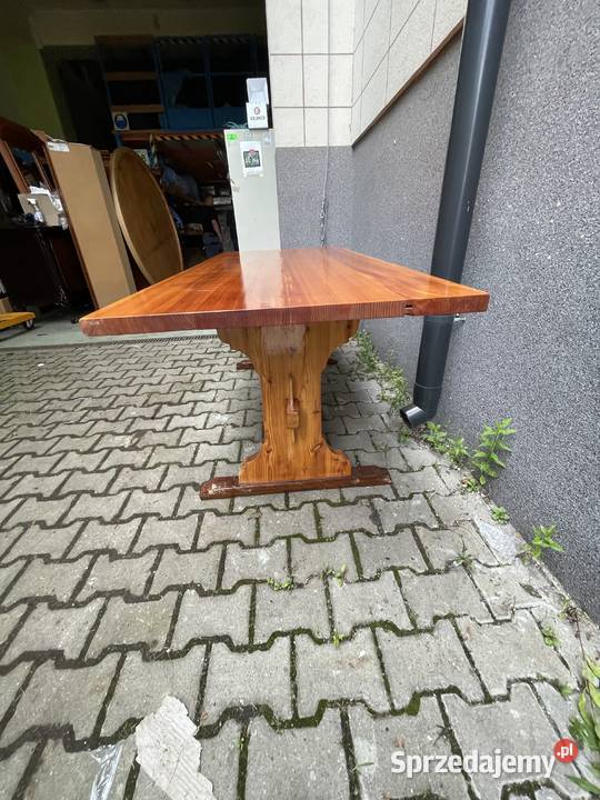 Solidny stół ogrodowy z litego drewna Warszawa