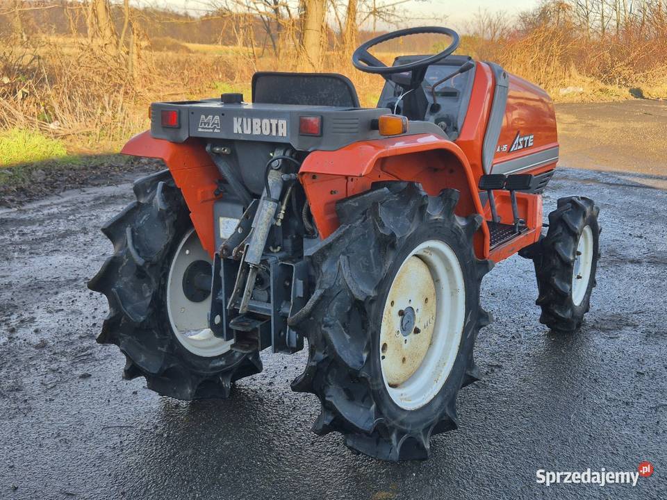 Traktorek traktor KUBOTA ASTE A15D 15 44 Małuszyn