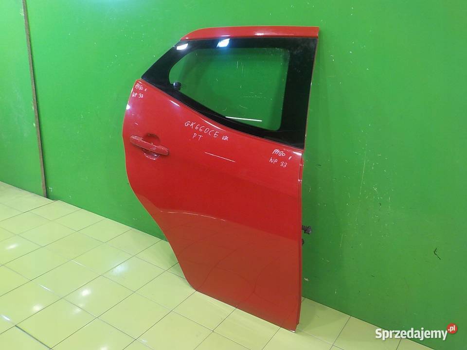 TOYOTA AYGO II 10 VVTI 16r HB 5D drzwi prawe tyl Suków