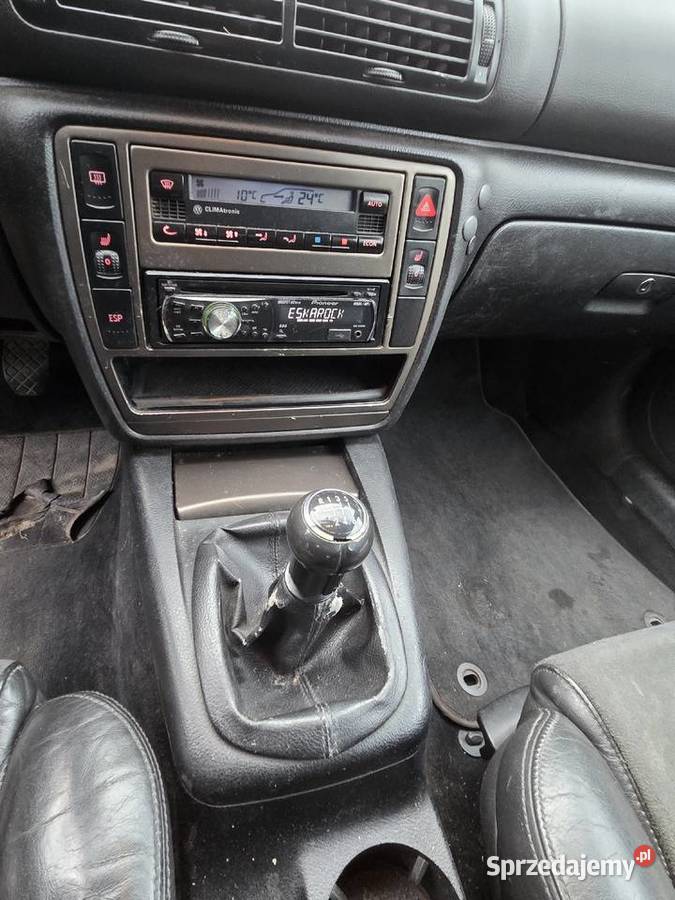 VW Passat 19 TDI 130 radio Wrocław