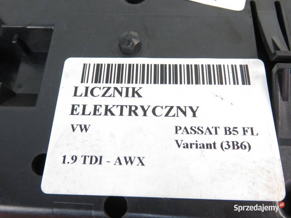 LICZNIK VW PASSAT B5 19 TDI AWX 3B0920807A małopolskie