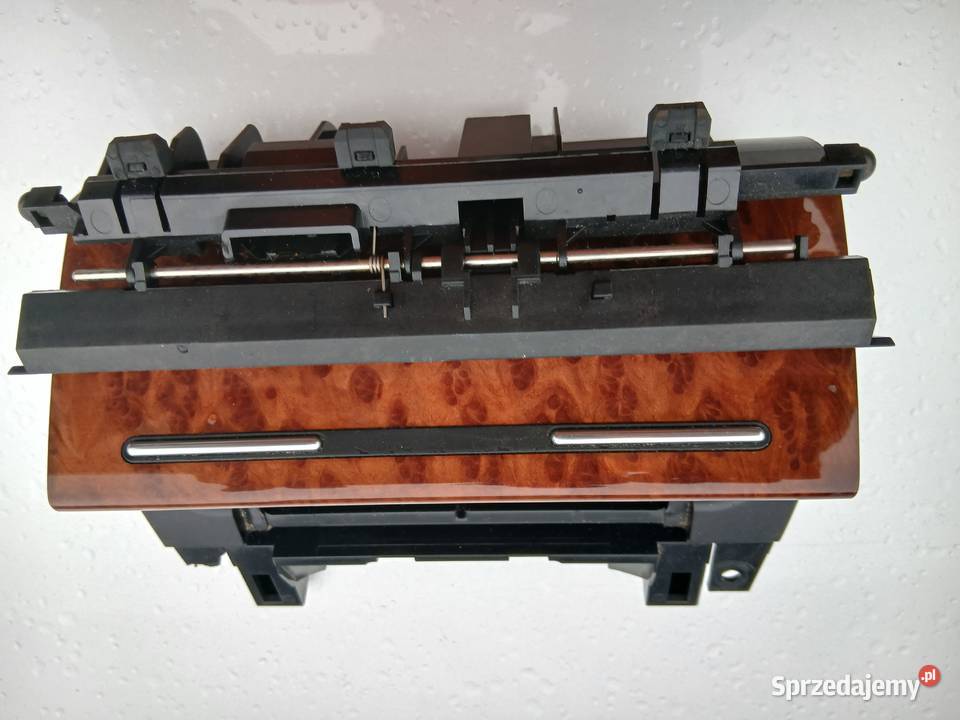 Audi A4 B6 B7 popielniczka przód drewno Szczerbice