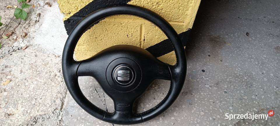 Kierownica z poduszką Leon 1 16 BCB Morawica sprzedam
