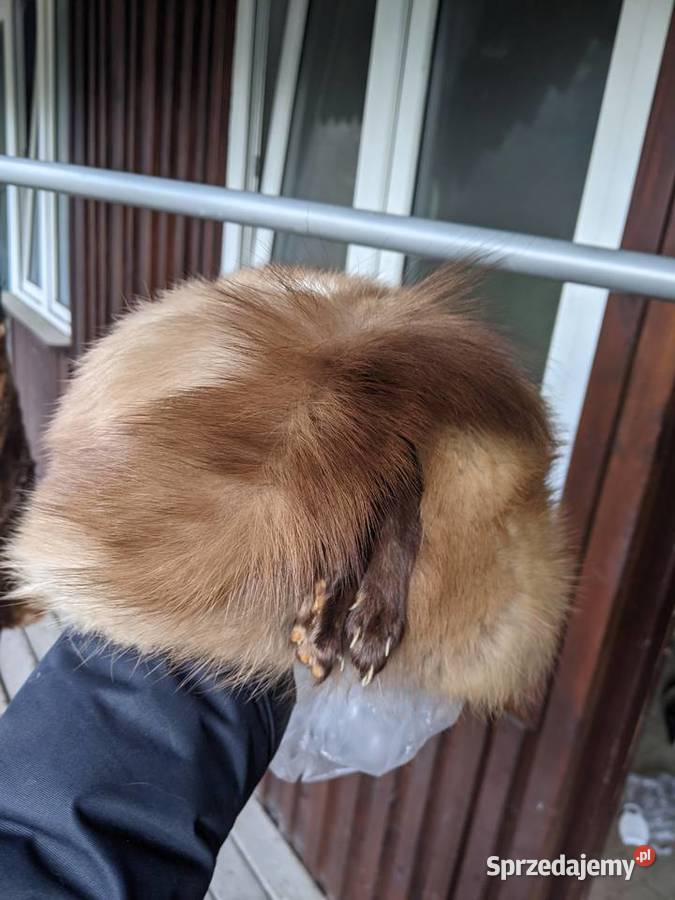 czapka futrzana futro naturalne lis piżmak TANIO Nakrycia głowy Warszawa sprzedam