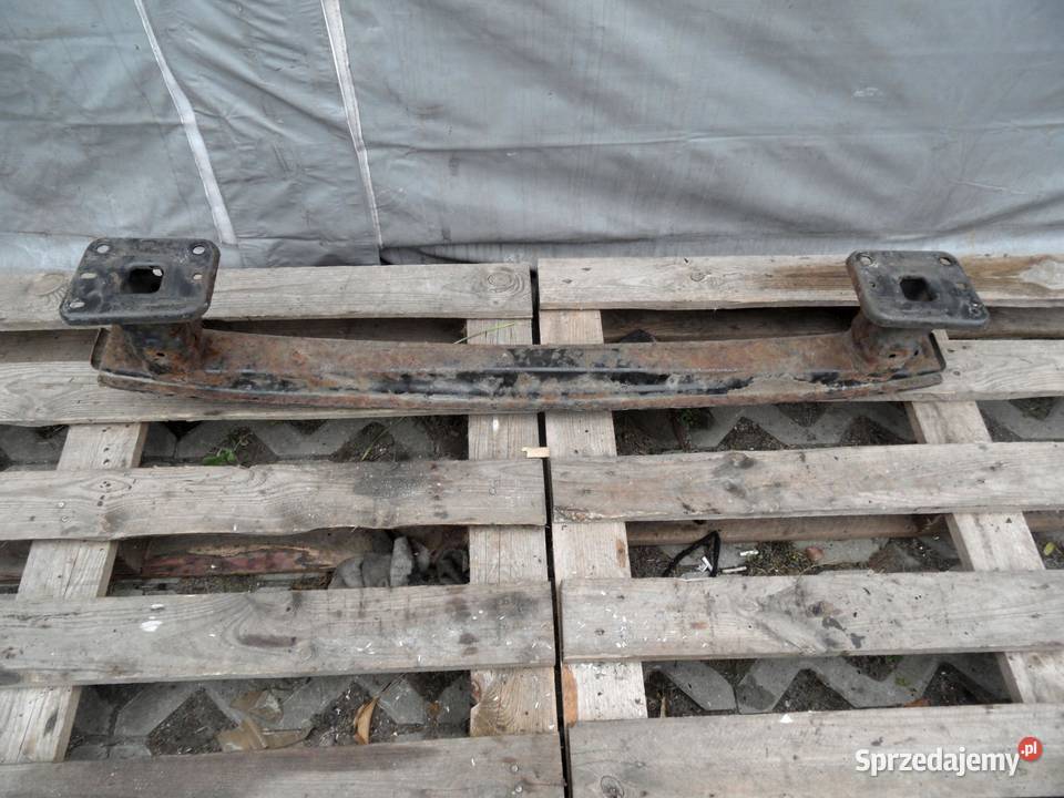 FORD FOCUS MK3 III 11r belka zderzaka tył