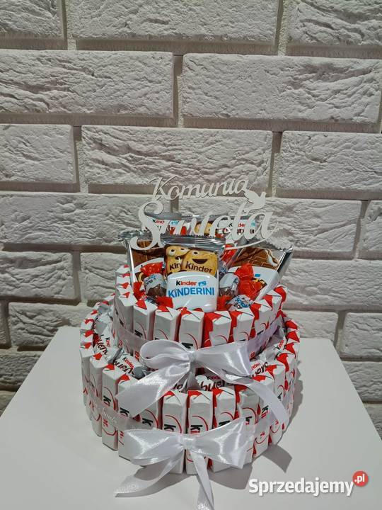 Torcik komunijny z słodyczy Kinder Ratyń