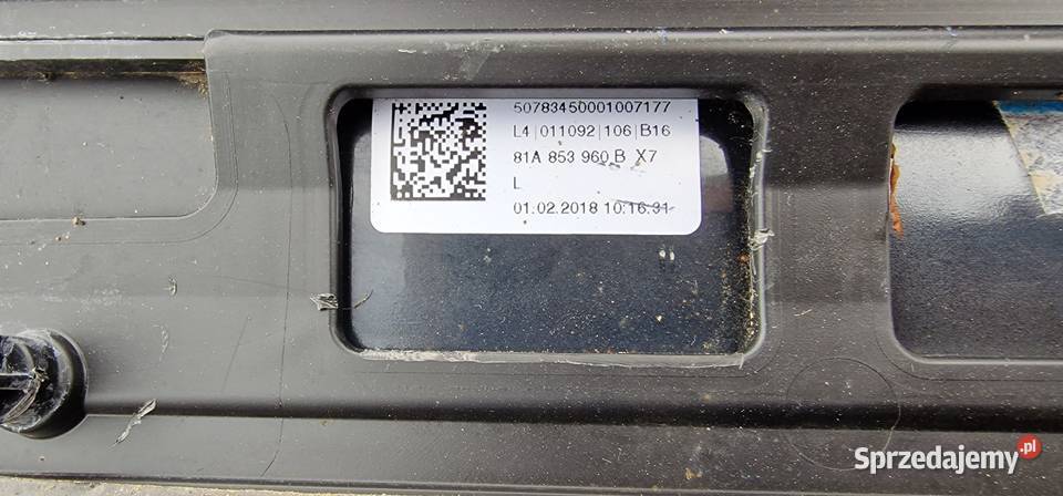 AUDI Q2 LISTWA DRZWI PRAWY PRZÓD 81A853960 osobowe sprzedam