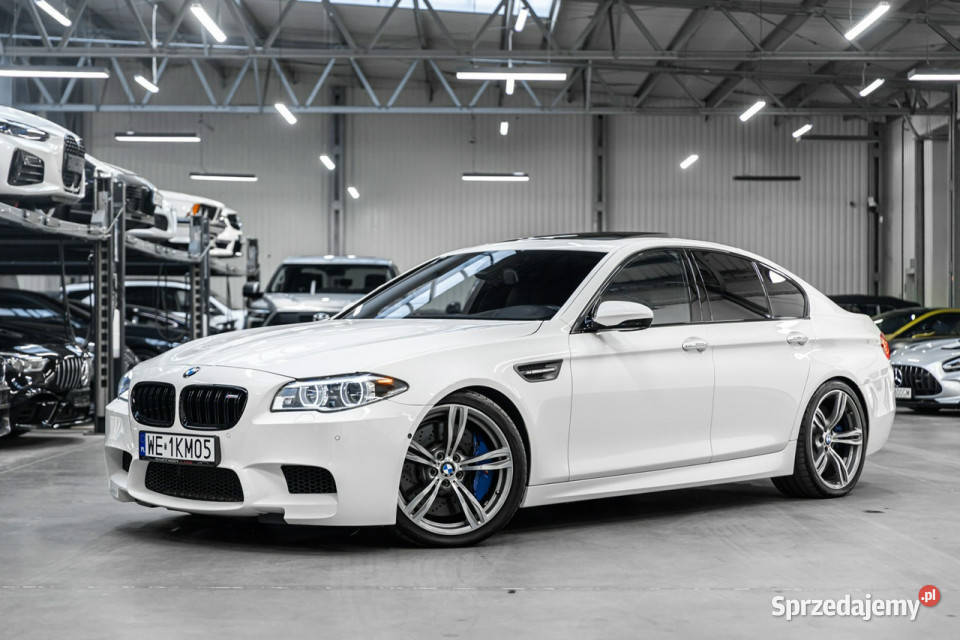 BMW M5 LCI 560 Idealna Bezwypadkowa FV 23 V F10 kamera cofania Węgrzce