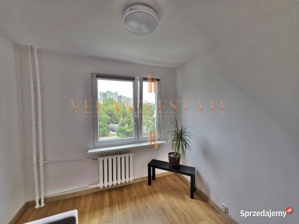 Do remontu 2pokoje winda loggia 44m2 43.8m2 sprzedam