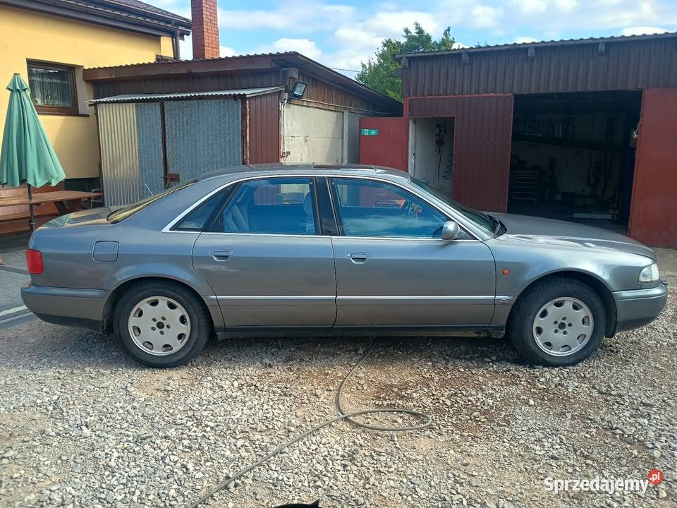 Audi A8 D2 42 quattro LPG 300 1995r Radom