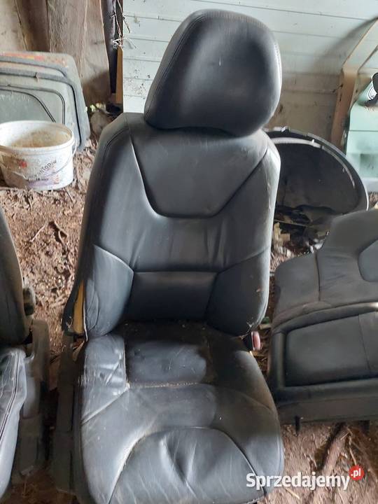 VOLVO V70 komplet foteli przód tył czarna skóra osobowe Fotele i kanapy