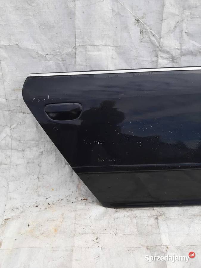 Audi A6 C5 sedan Drzwi prawe tylne prawy tył Ksawerów