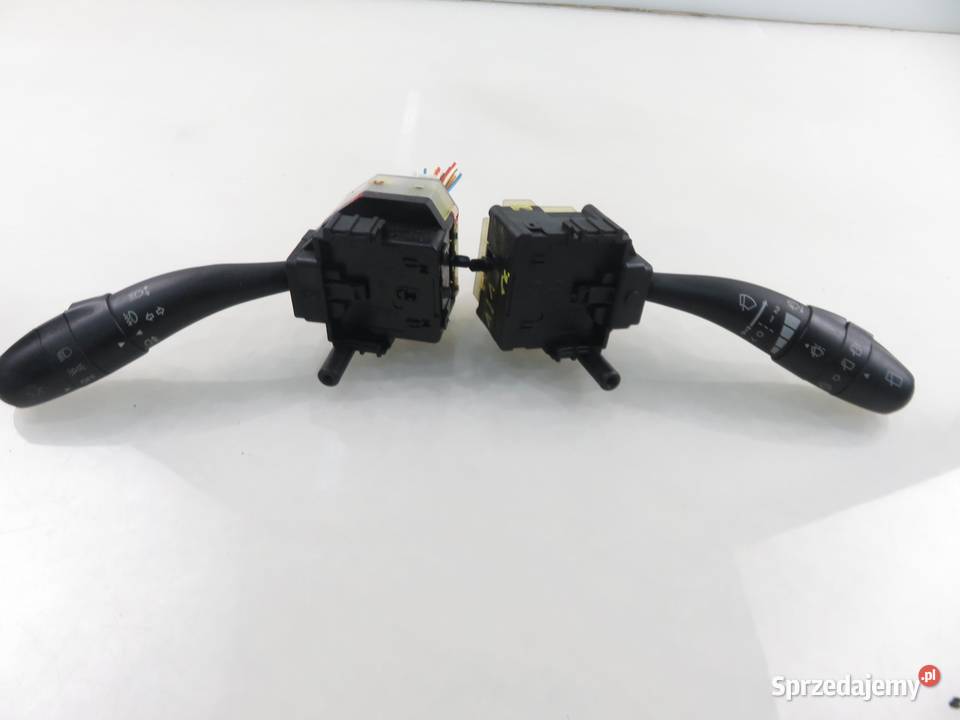 PRZEŁĄCZNIK ZESPOLONY HYUNDAI i30 I CW osobowe Panele sterowania, przełączniki