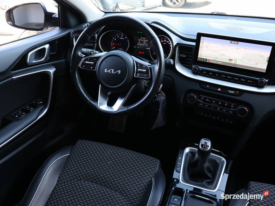 Kia Ceed 15 TGDI pełny VAT Bielany Wrocławskie sprzedam