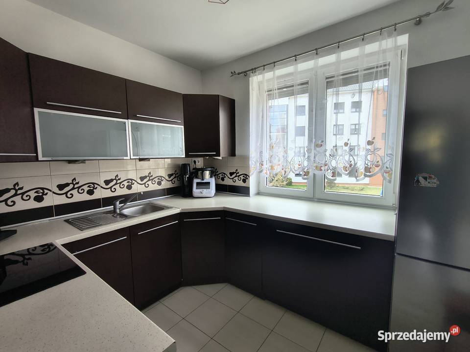 3 pokoje pierwsze piętro duży balkon gotowe do Grodzisk Wielkopolski sprzedam