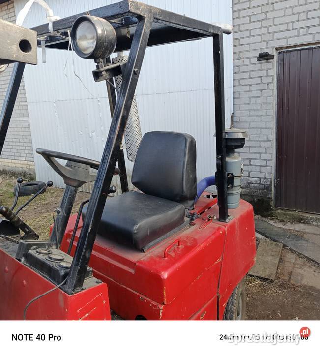 Wózek widłowy Bułgar 3p Perkins