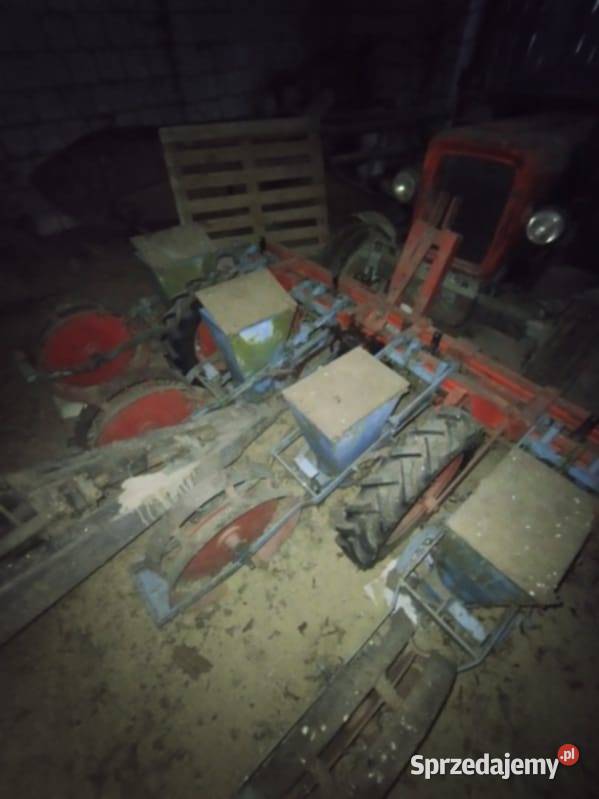 Sadzarka do kukurydzy 4rzędowa kompletna stan lubelskie sprzedam