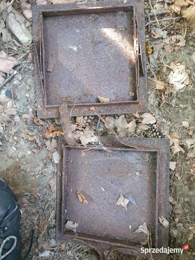Stare żeliwne drzwi do pieca kotła węglowego Warszawa