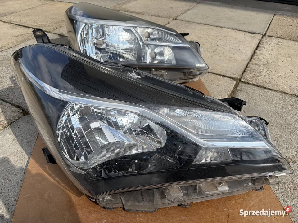 Toyota Yaris III Lampa Lewa 3 Rok produkcji 2019 Bełchatów sprzedam