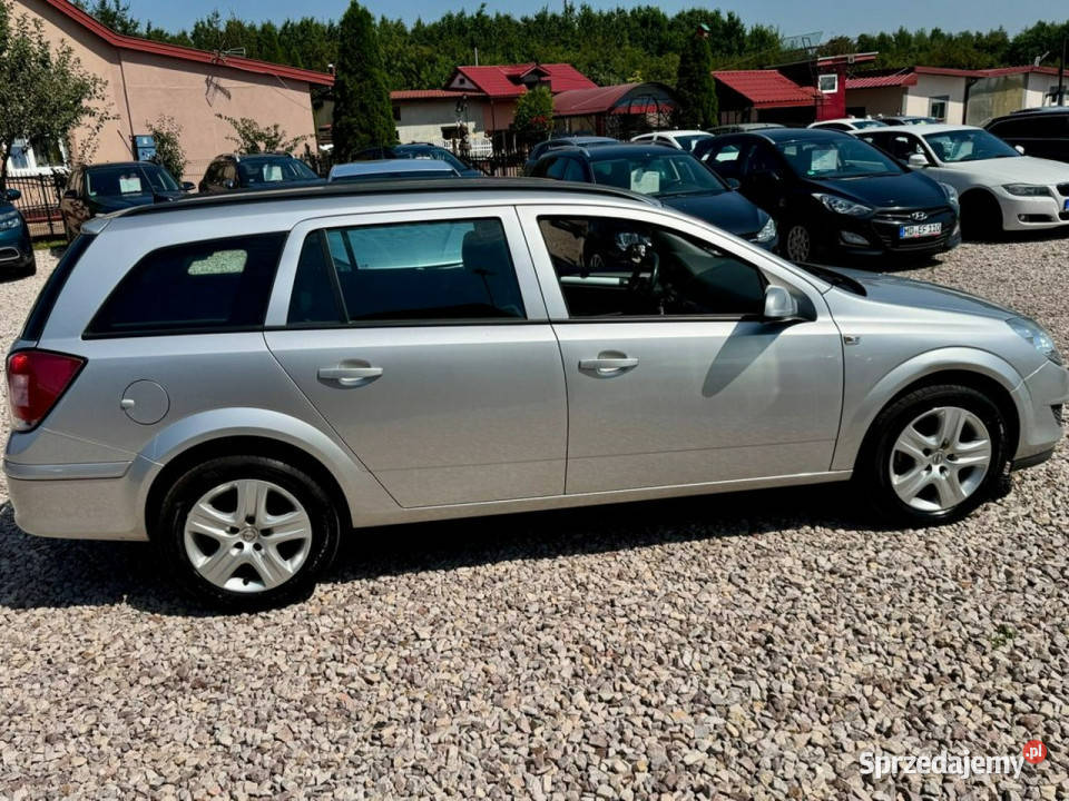 Opel Astra Opel Astra Lifr 17 cdti 110 koni Astra Szerominek