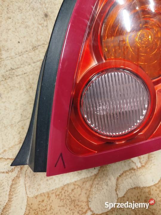 Lampa prawa tył nissan almera n16 lift hb Europa osobowe
