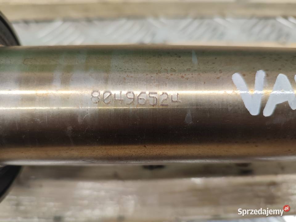 Półoś piasta 80496524 VALTRA N121
