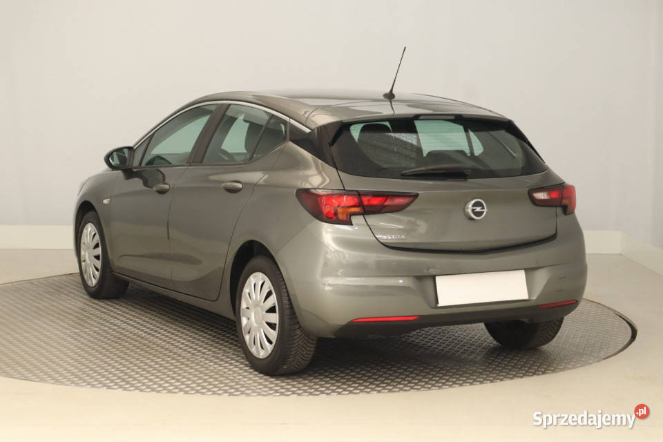 Opel Astra 12 Turbo Hatchback