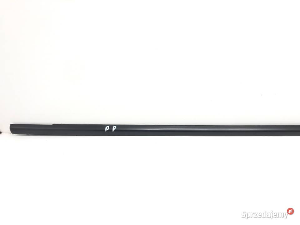 LISTWA ZGARNIAJĄCA PRZÓD PRAWA BMW E71