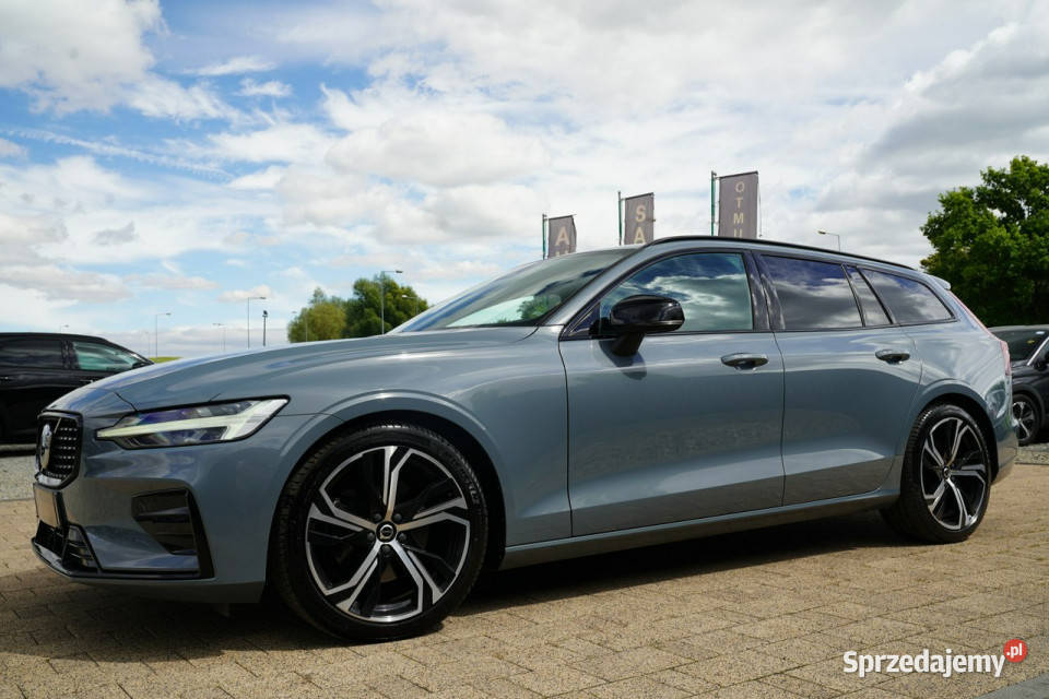 Volvo V60 R DESIGN acc FUL LED skóra nawi ALUSY nieuszkodzony V60 Otmuchów