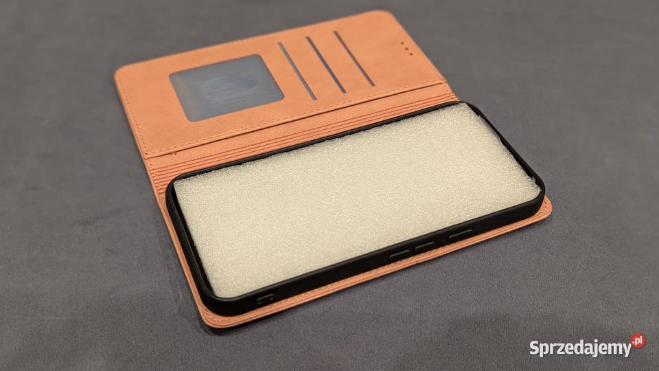 Nowe etui z klapką na magnes do Google Pixel 10