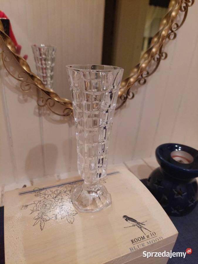 Kryształowy wazonik Francuski