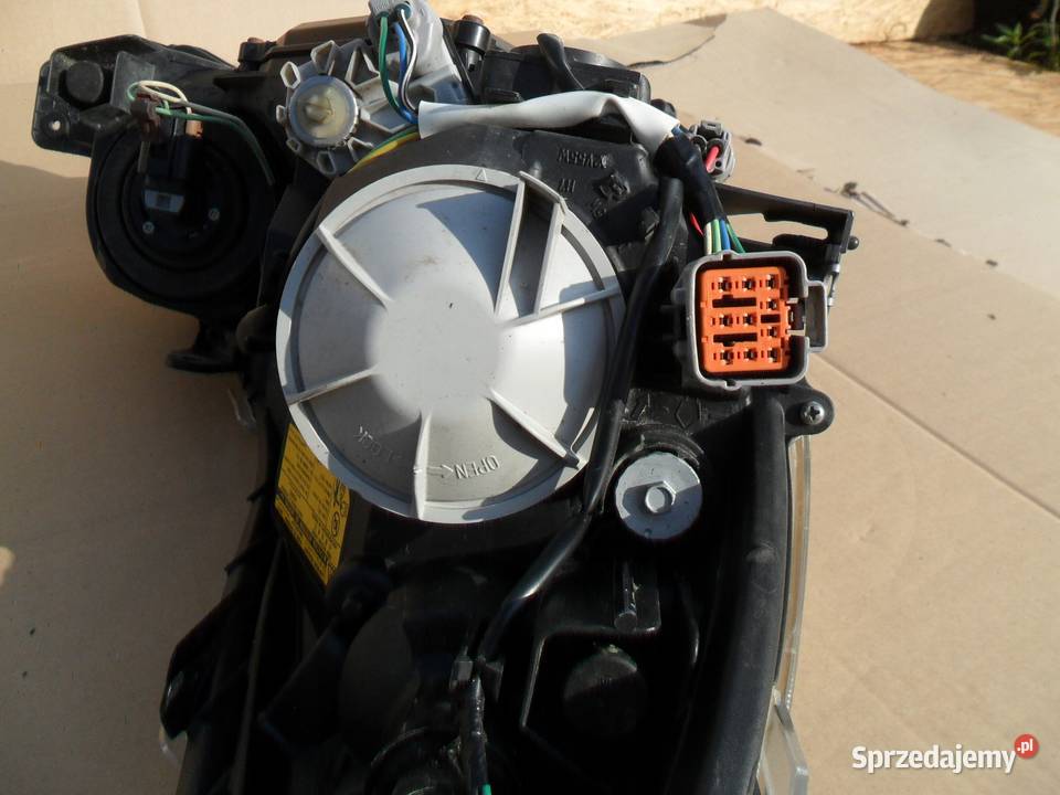 Subaru Legacy Outback 09 Xenon Reflektor Lewy Nowy Tomyśl