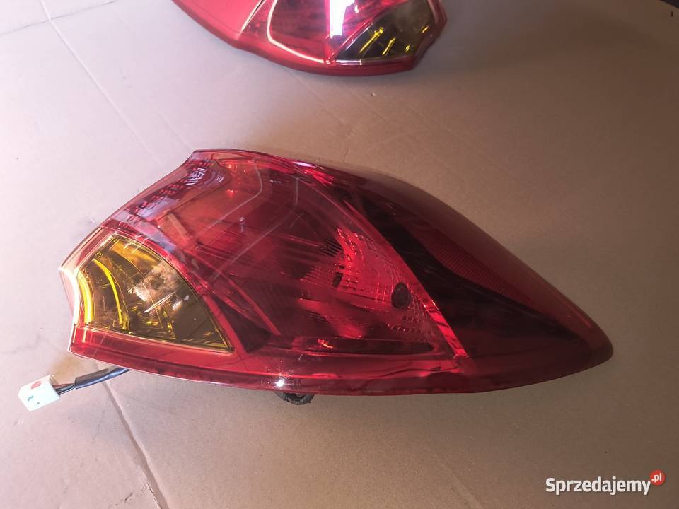 Kia Ceed II HB 1215 Lampa tył tylna prawa w dolnośląskie Domasław sprzedam
