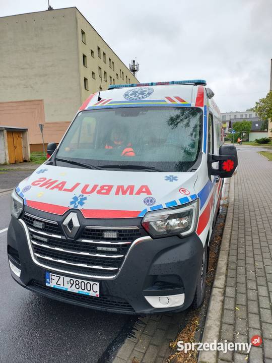 ambulans karetka Master Samochody osobowe Drągowina
