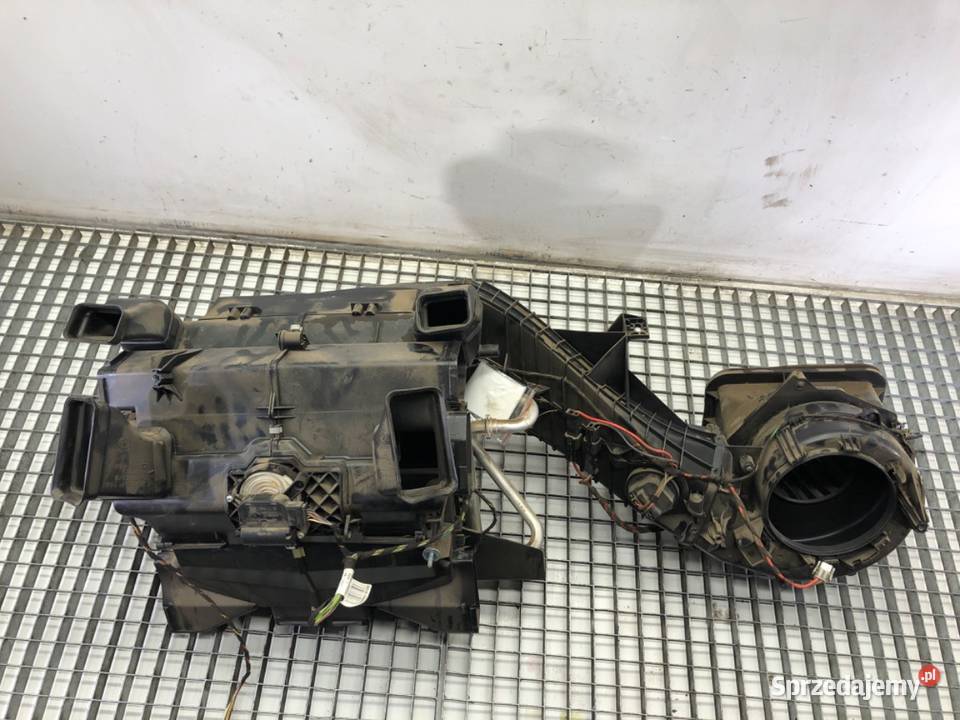 NAGRZEWNICA VW CARFTER 30 35 A9068301160 Bus