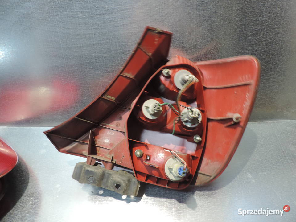 HONDA CIVIC VII HB 3D LAMPA LEWY TYŁ TYLNA Nowy Sącz