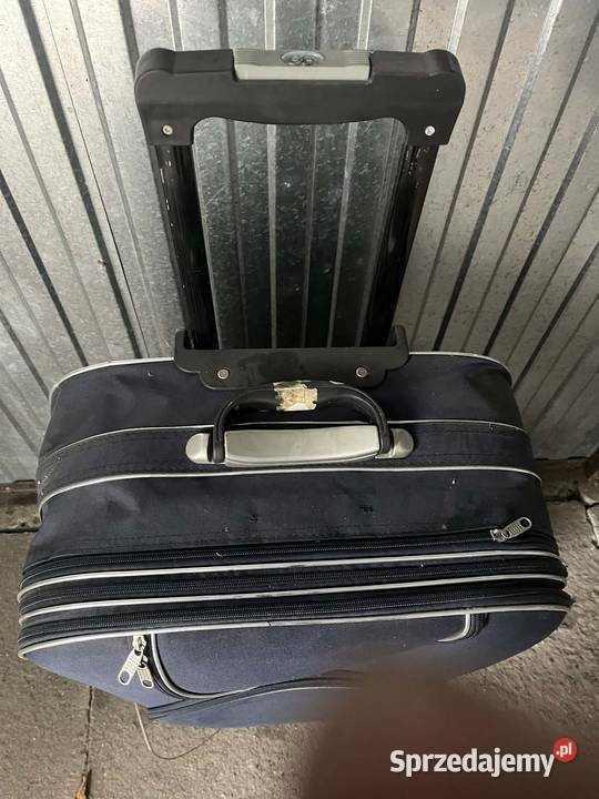Walizka podrózna na kółkach Radomsko