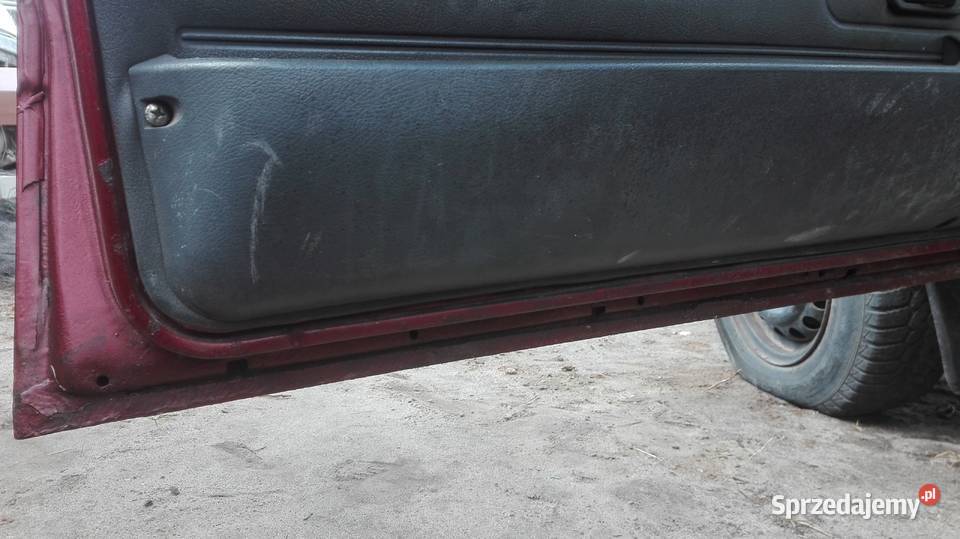 Polonez kombi 70 u drzwi kierowcy lewe maska Pozostałe Suskowola