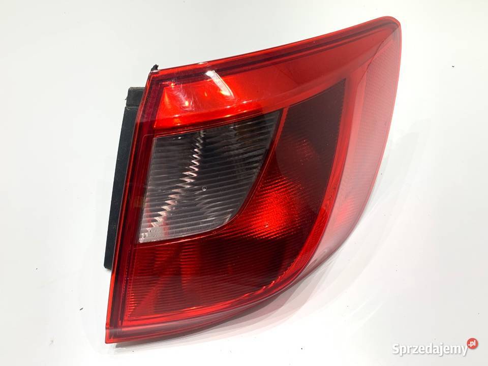 LAMPA PRAWY TYŁ SEAT IBIZA IV Hatchback 0817