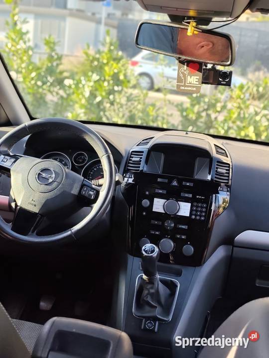 Opel Zafira B 2009 z instalacją gazową wspomaganie kierownicy dolnośląskie Wrocław sprzedam