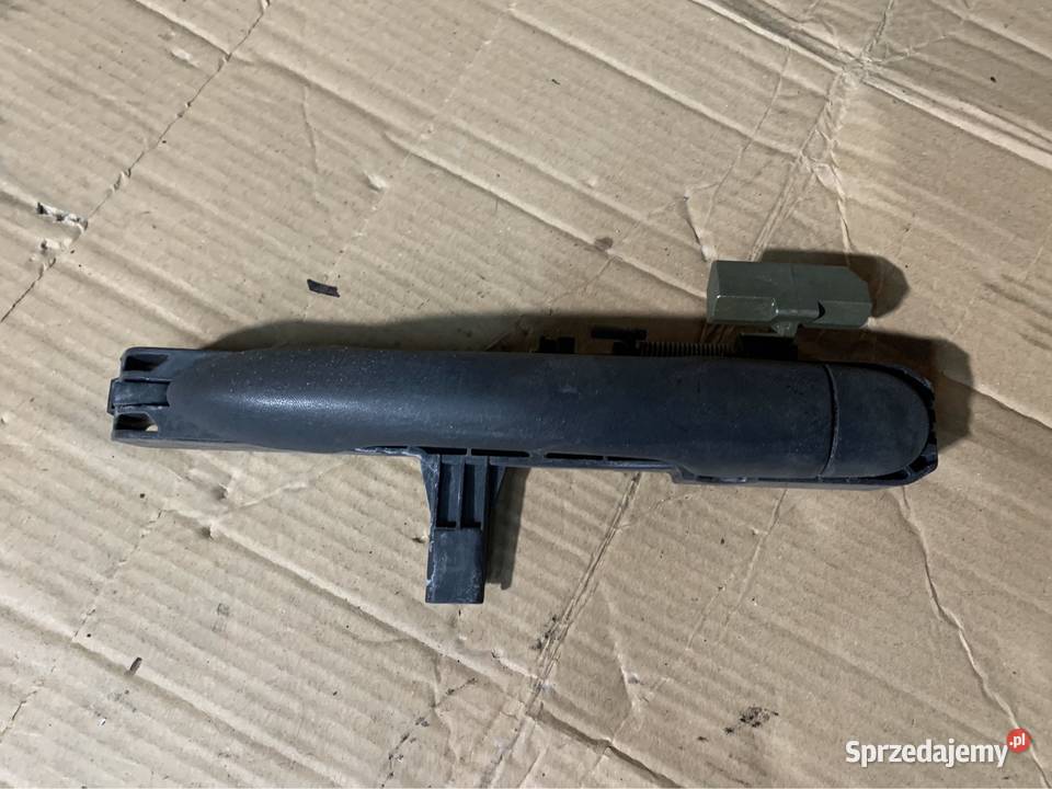 Klamka zewnętrzna lewa tył 8200452519 Renault Szczecin sprzedam