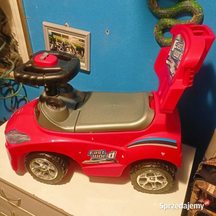 FOTEL DZIECKA DO POKOJU DZIECIĘCEGO autko Ropczyce