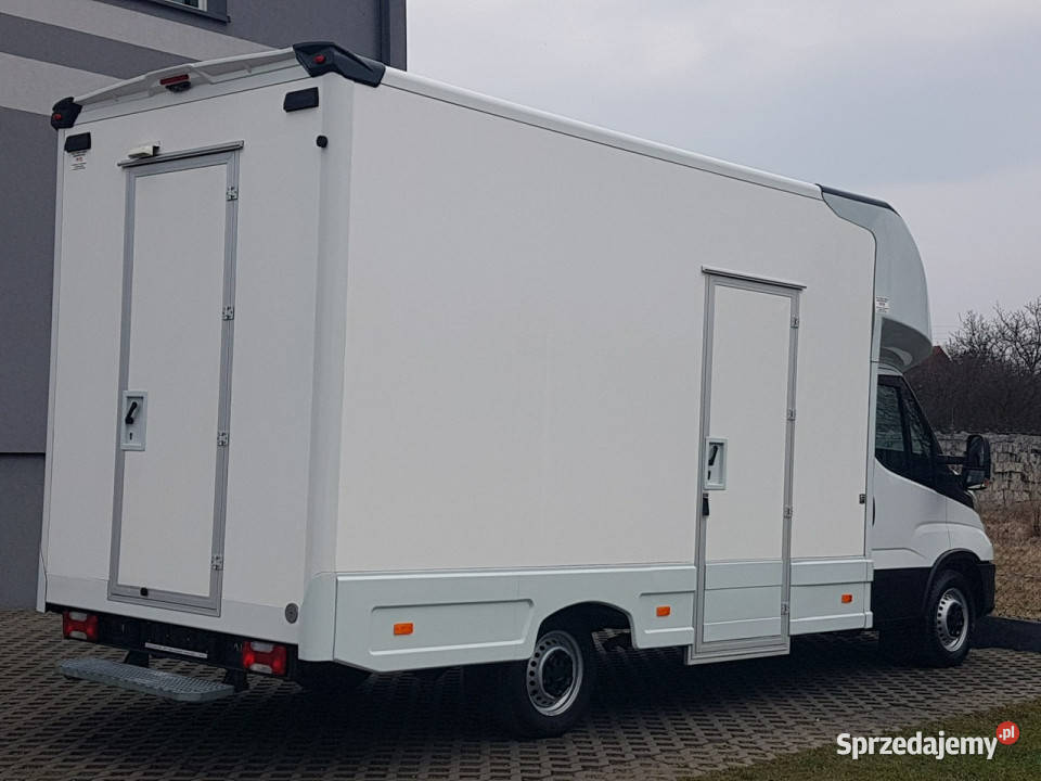 Iveco Daily KONTENER NISKOPODŁOGOWY 443x223x242 wielofunkcyjna kierownica Poręba sprzedam