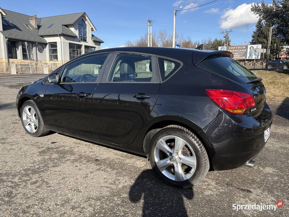 Silnik 1400 140 Bezwyp Klima Nawigacja I isofix Libiąż