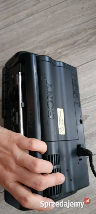 czarny radiomagnetofon to model Sony CFM10 wielkopolskie Poznań